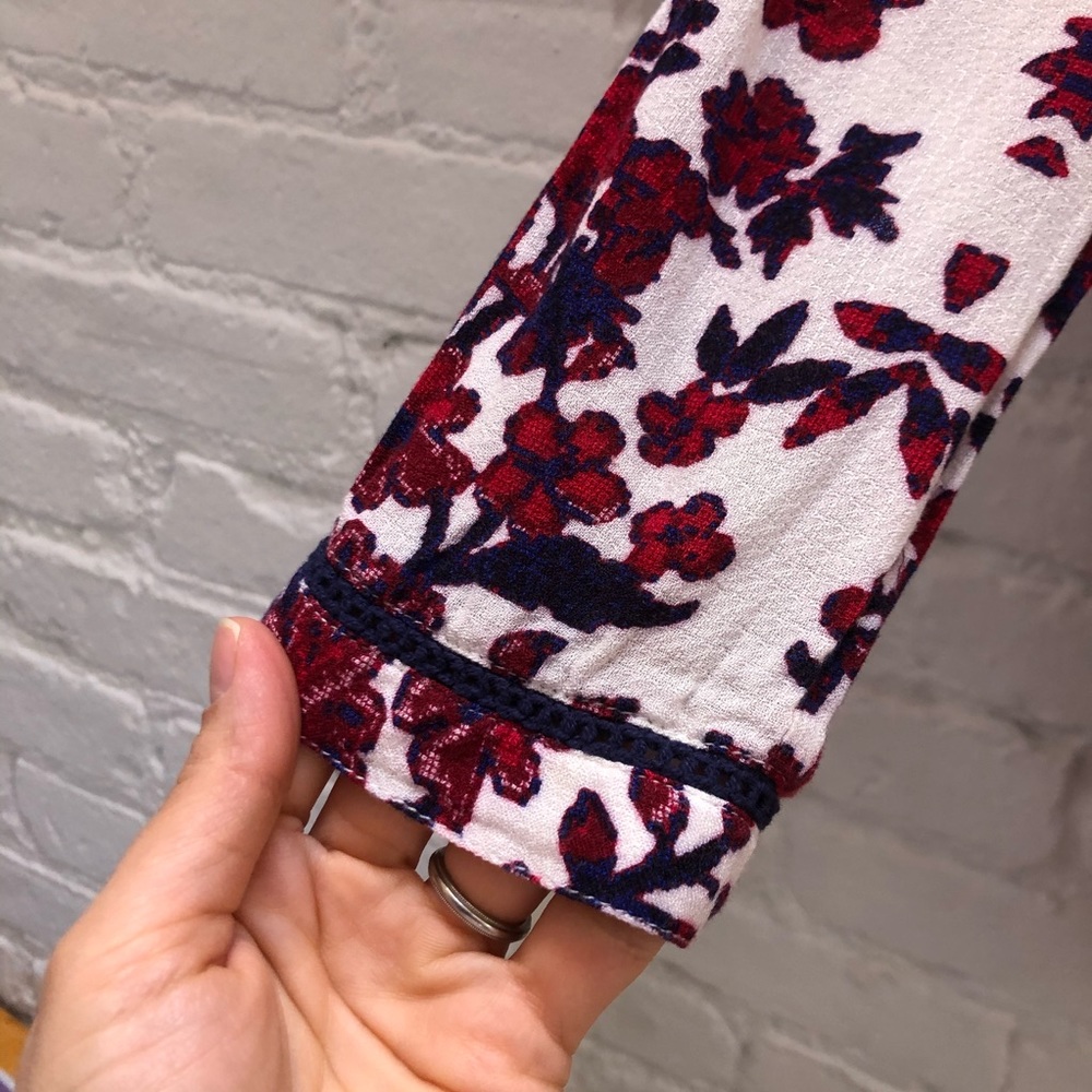 Lucky Brand red floral flowy button down top - Picture 5 of 9